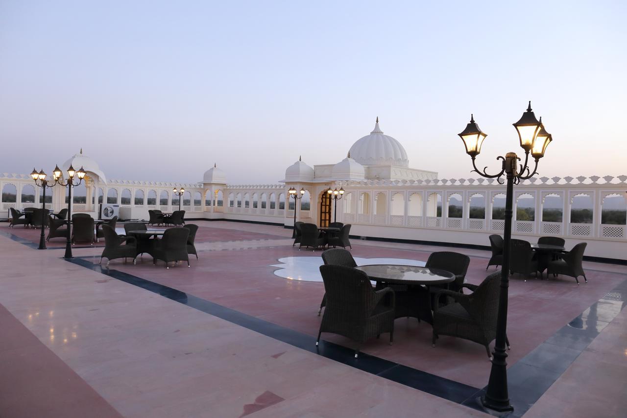 Laxmi Palace Dausa Экстерьер фото