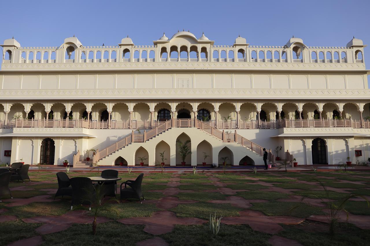 Laxmi Palace Dausa Экстерьер фото
